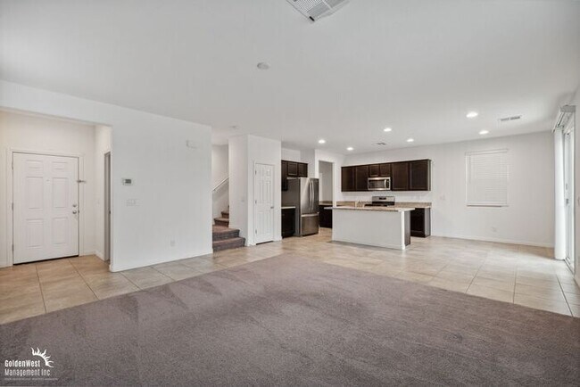 Foto del edificio - Spacious 3Bdm 2.5Ba Home with Open Floor P...