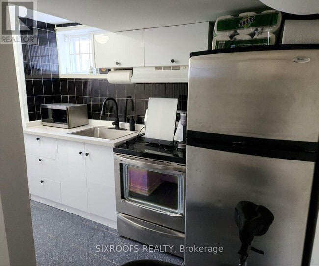 Photo du bâtiment - 332 Homewood Ave