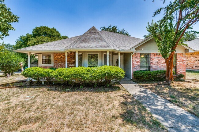 One Story, 3 Bedroom, 2.5 Bath Home in Ced... - One Story, 3 Bedroom, 2.5 Bath Home in Ced...