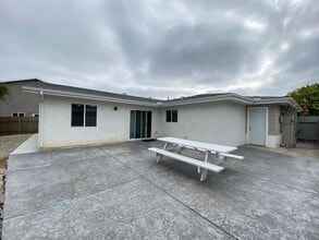 Building Photo - 5224 E Falls View Dr