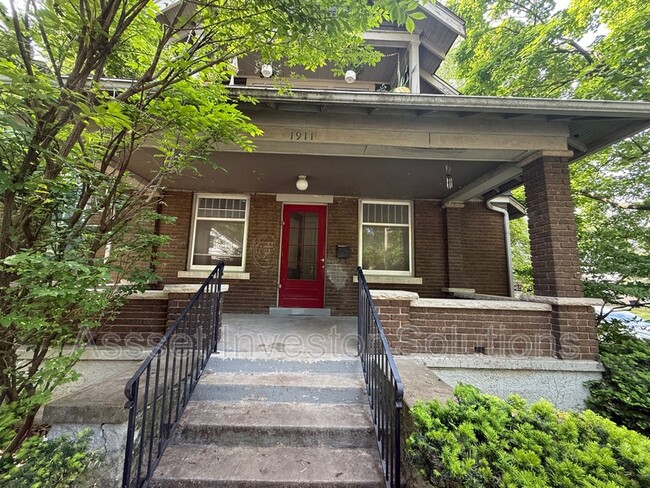 Building Photo - 1911 W 42nd Ave