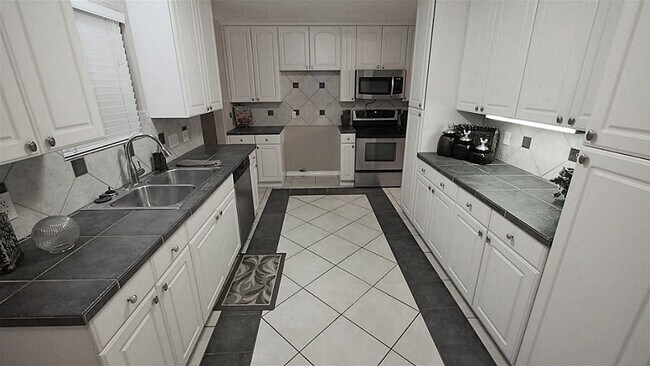 Foto del edificio - 310 Gentilly Dr