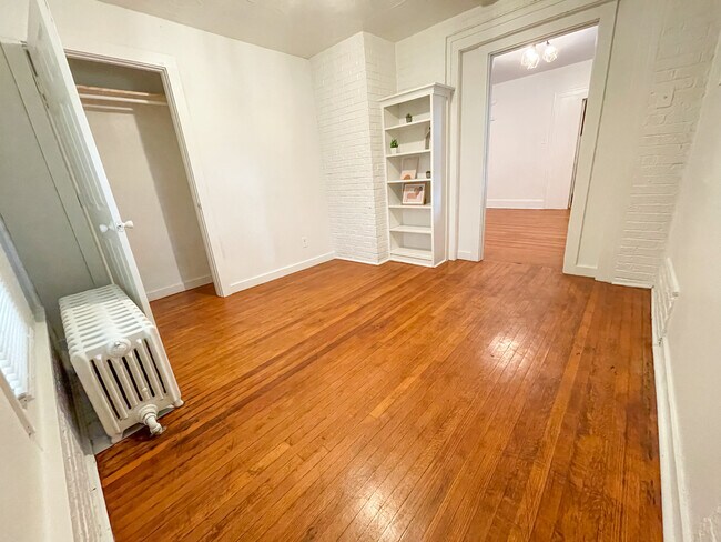 Foto del edificio - 3120 Cottage Grove Ave