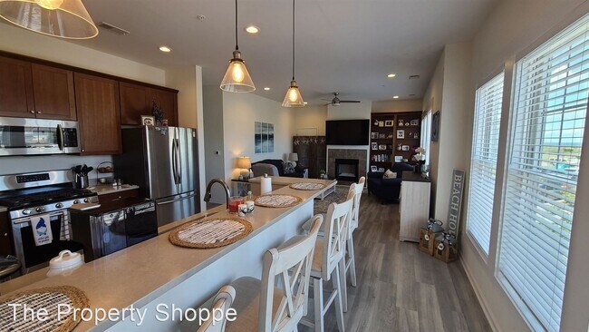 Building Photo - 2 br, 2 bath House - 9650 Shore Drive, Uni...