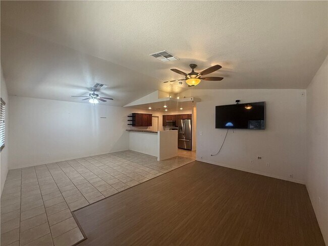 Building Photo - 3144 N Prescott St