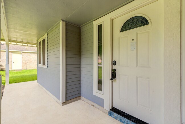 Foto del edificio - 3 Bedroom home zoned to Cy-Fair ISD!