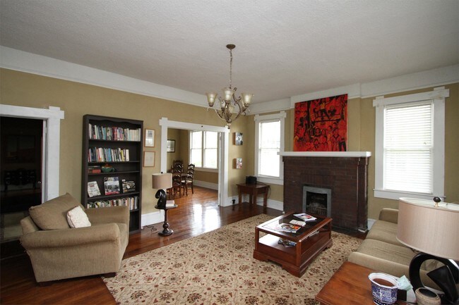 Foto del edificio - 252 S Spring St