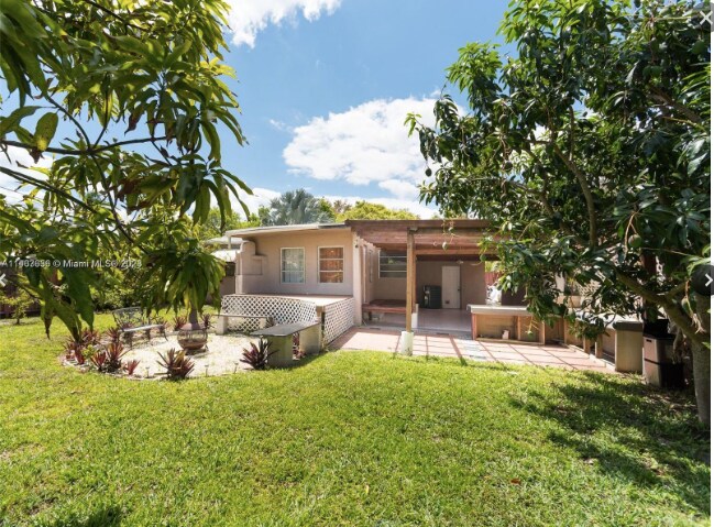 Foto del edificio - 1509 Fletcher St