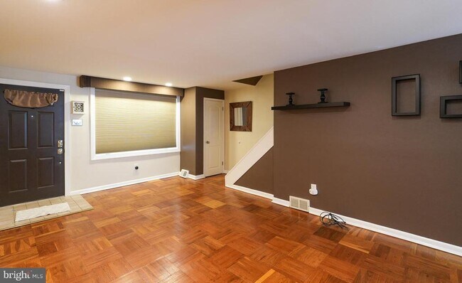 Foto del edificio - 3161 S Sydenham St