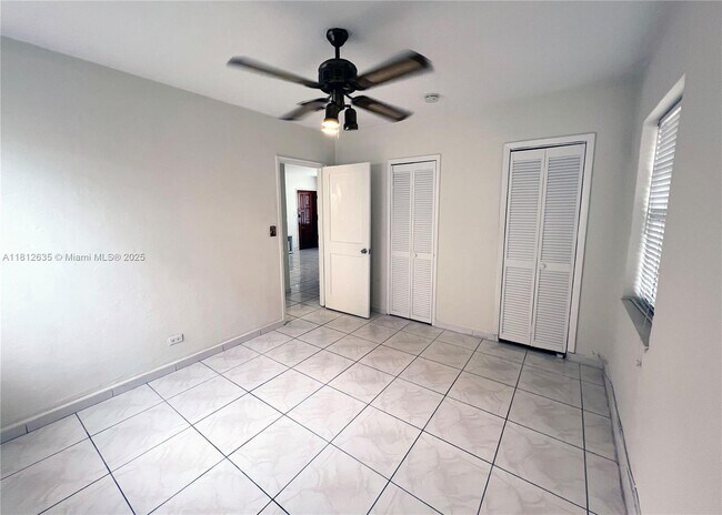 Foto del edificio - 3901 W Flagler St