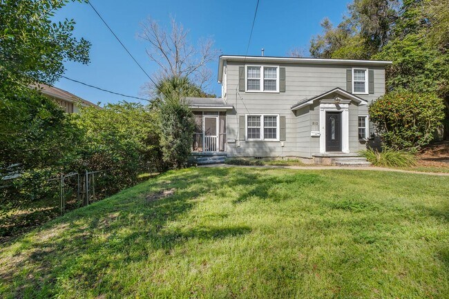 Foto del edificio - Charming Midtown Apartment