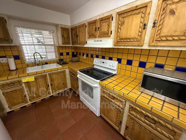 Photo - 230 N Bayshore Blvd Apartment
