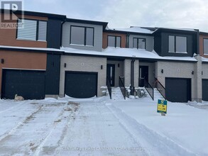 Building Photo - 19 Becker St