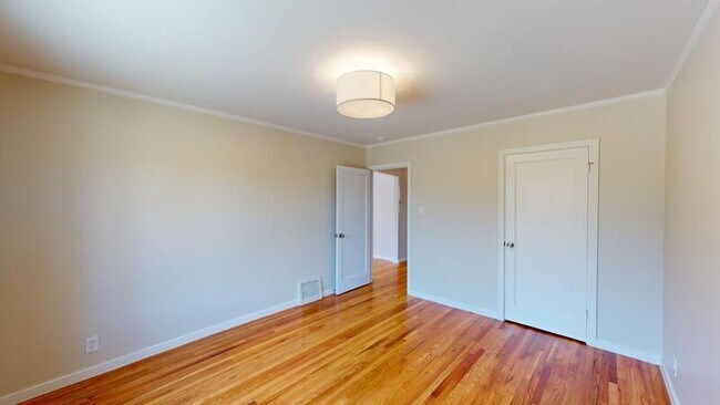 Foto del edificio - 1200 38th Avenue