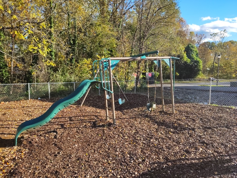 Building Photo - 15 Ferguson Dr