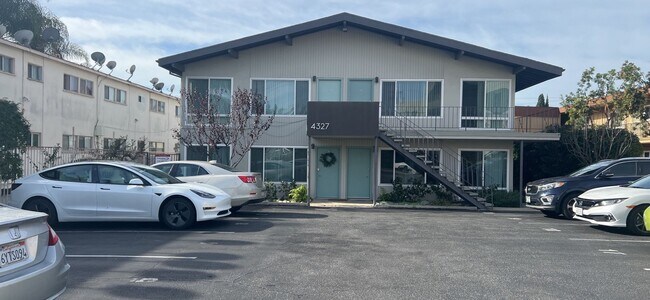 Foto del interior - 4327 Inglewood Blvd