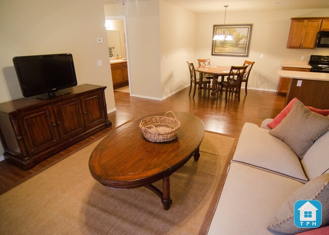 Foto del edificio - Liberty Park Apartments