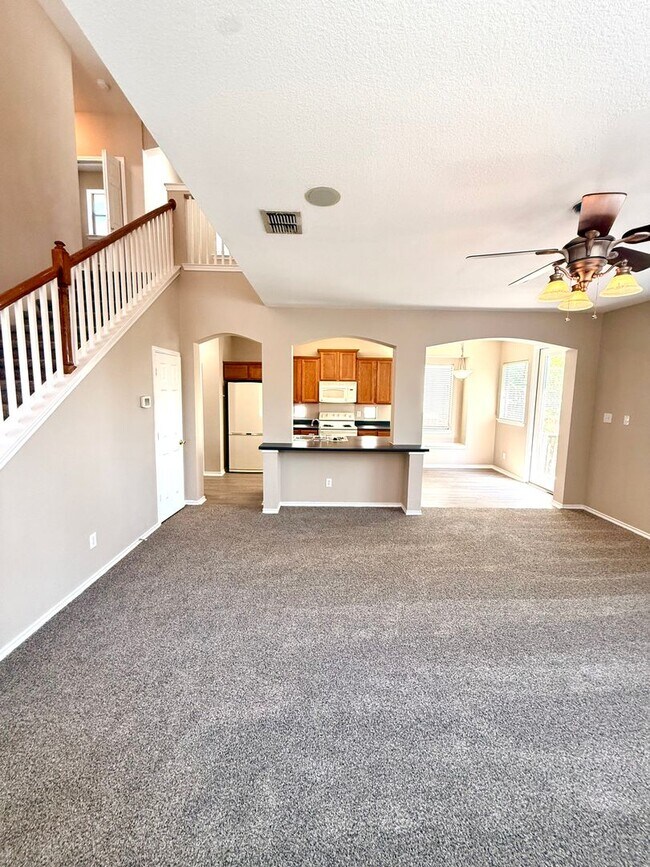 Foto del edificio - 2-Story 3 Bedroom / 2.5 Bath Home In Stone...