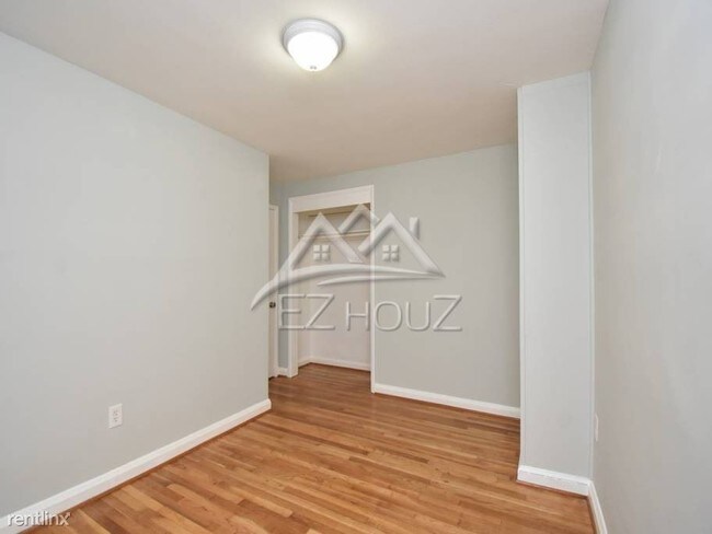 Foto del edificio - 3 br, 1 bath House - 5313 Lothian Rd