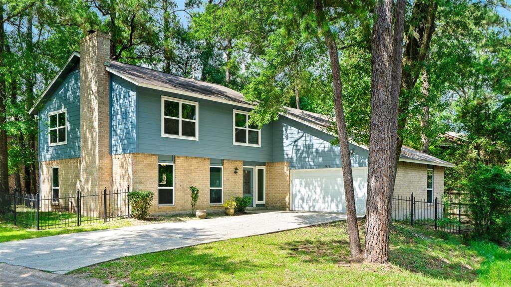 Primary Photo - 971 N Red Cedar Cir