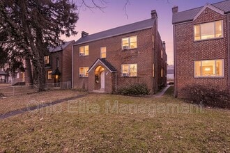 Building Photo - 987 Lilley Ave