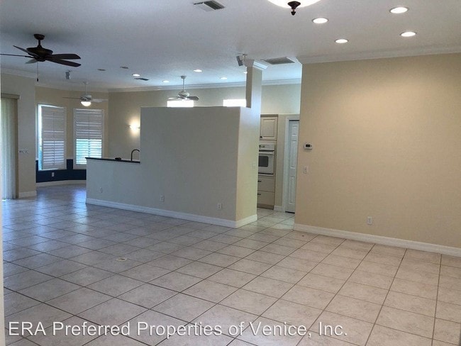 Building Photo - 3 br, 2 bath House - 153 Valencia Lakes Drive
