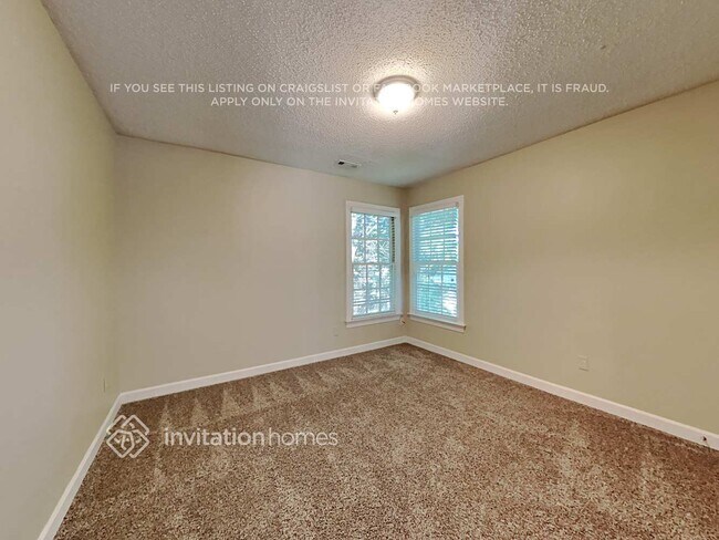 Foto del edificio - 8905 Bridgepath Trail