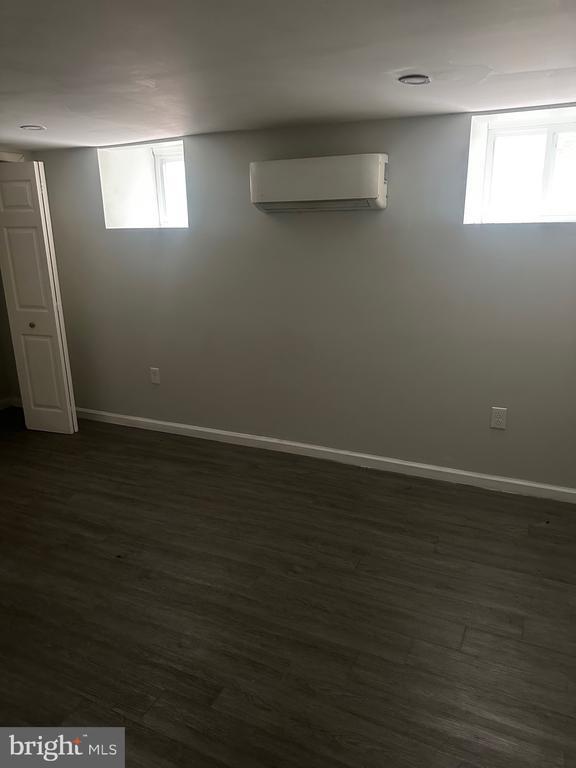 Foto del edificio - 1124 Lindley Ave