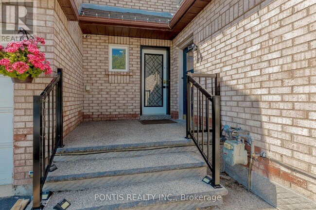 Building Photo - 64 Ashbrook Way