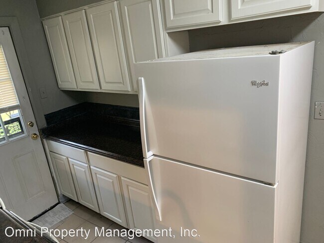Building Photo - 2 br, 1.5 bath House - 2971 STAGE PARK PL