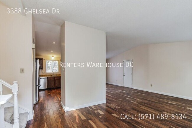 Building Photo - 3388 Chelsea Dr