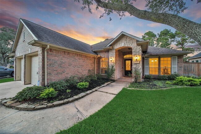Foto del edificio - 12126 Laguna Pointe Ln