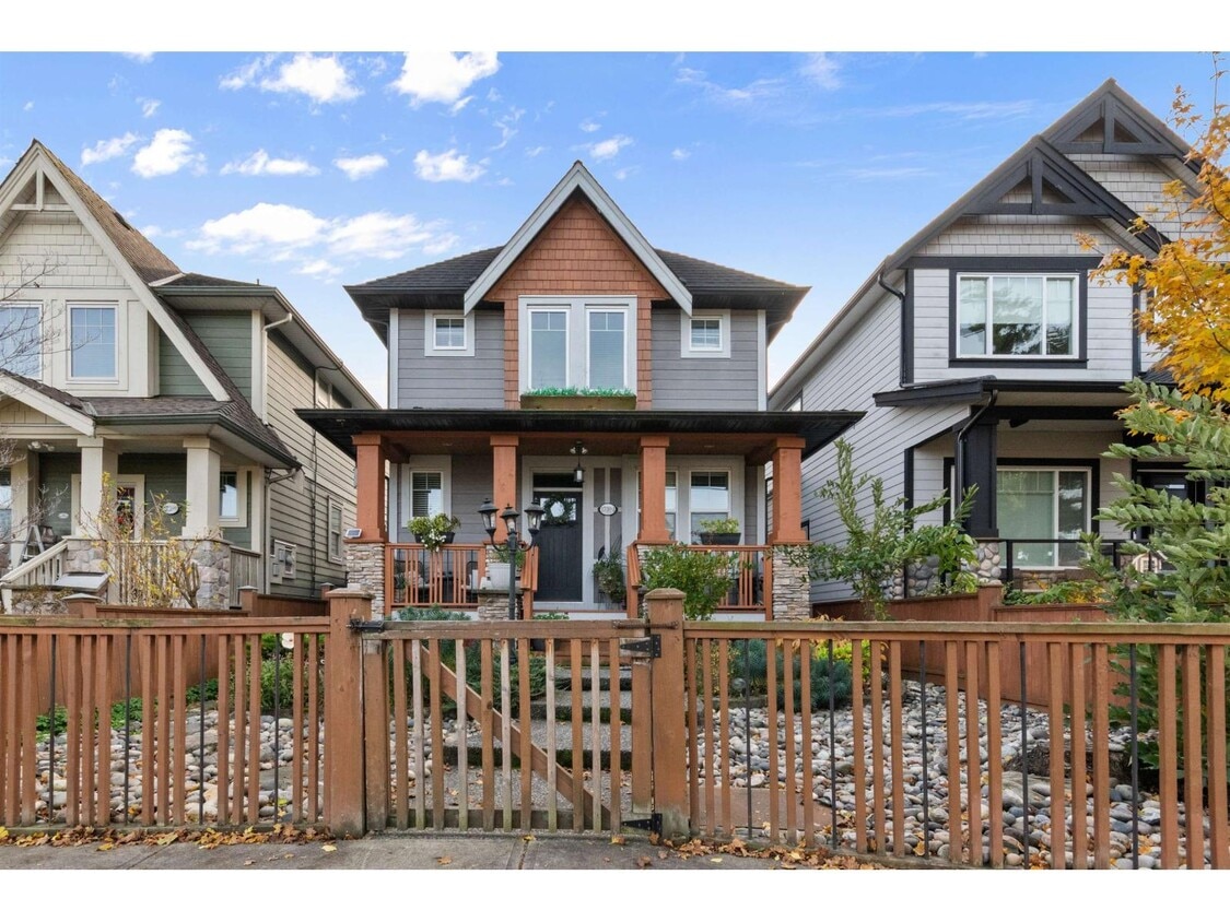 Primary Photo - 17394 2ND AVENUE