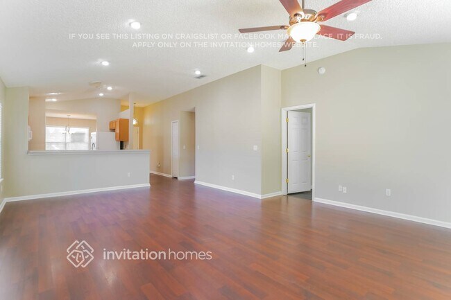 Foto del edificio - 316 Southlake Dr