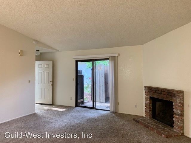 Building Photo - 3 br, 2 bath House - 618 Lassen Way