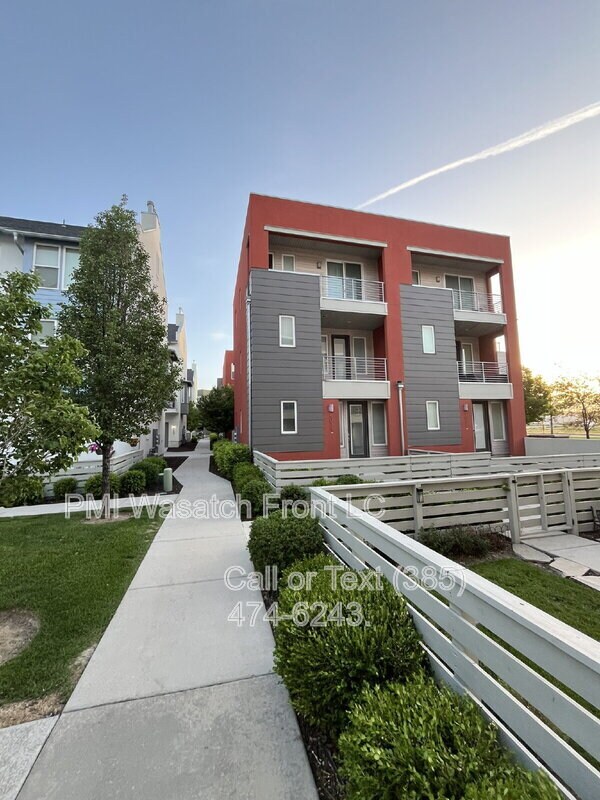 Foto del edificio - 5033 W Daybreak Pkwy