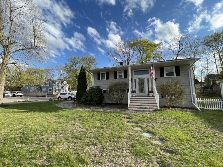 Primary Photo - 99 Bolivar St