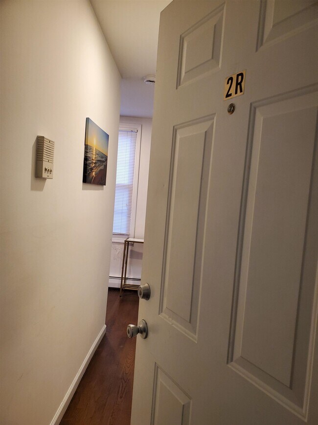 Foto del edificio - 128 Prospect Ave