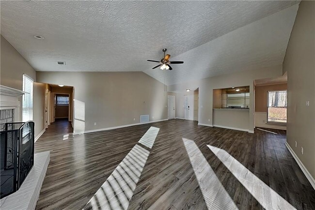 Building Photo - 5796 Shoal Creek Dr