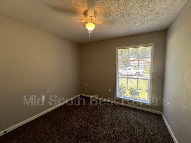 Building Photo - 5321 Beaverton Dr