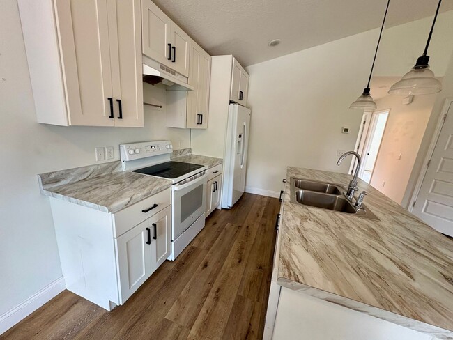 Foto del edificio - 2 bed 1 bath