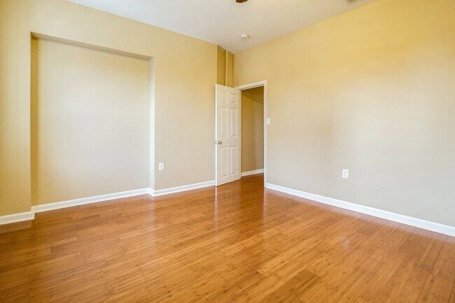 Foto del edificio - 2501 Carpenter St