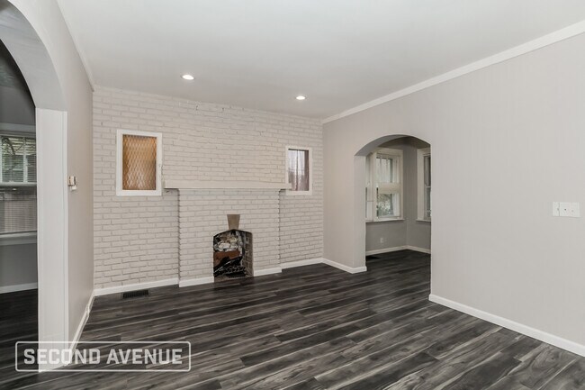Foto del edificio - 3302 Broadwell Ave
