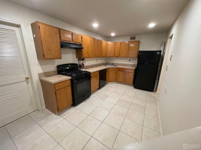Building Photo - 220 Copeley Way