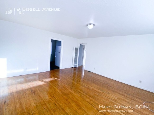 Building Photo - Top Floor Apartment Two Blocks from BART