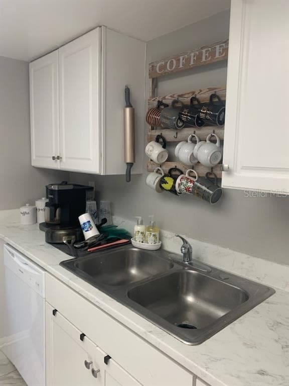 Building Photo - 340 6th St N