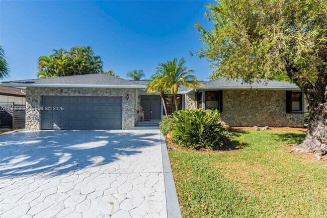 Foto del edificio - 4500 NW 113th Terrace