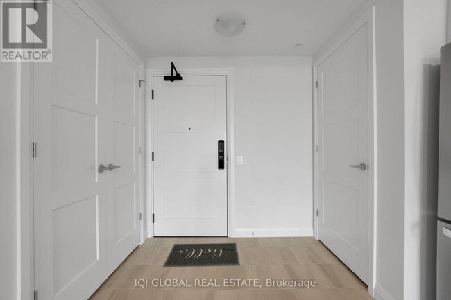 Photo du bâtiment - 93-993 Arthur St S