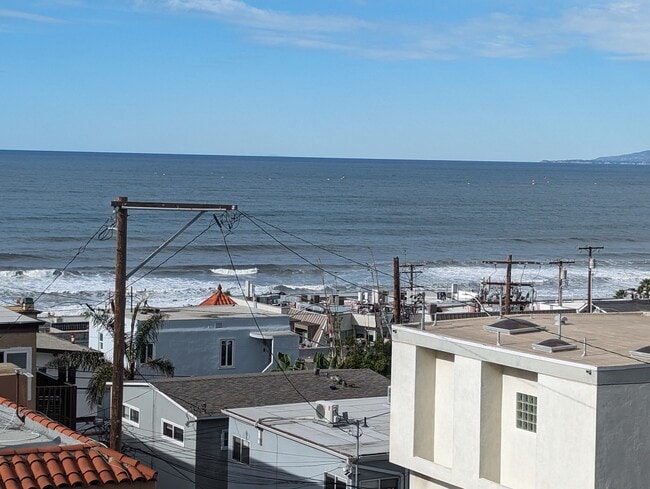 Building Photo - 3604 Alma Ave