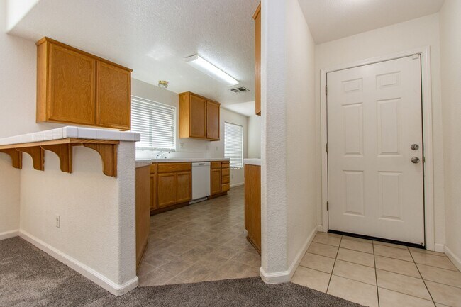 Foto del edificio - COMING SOON!! Cozy 3-Bedroom, 2-Bath Home in Merced